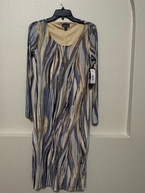 BOLD elements Long Sleeve Wave-Print Midi Dress in Beige, Blue and Gray